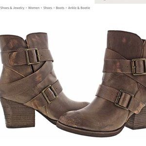 Naughty monkey boots size 8 distressed bronze